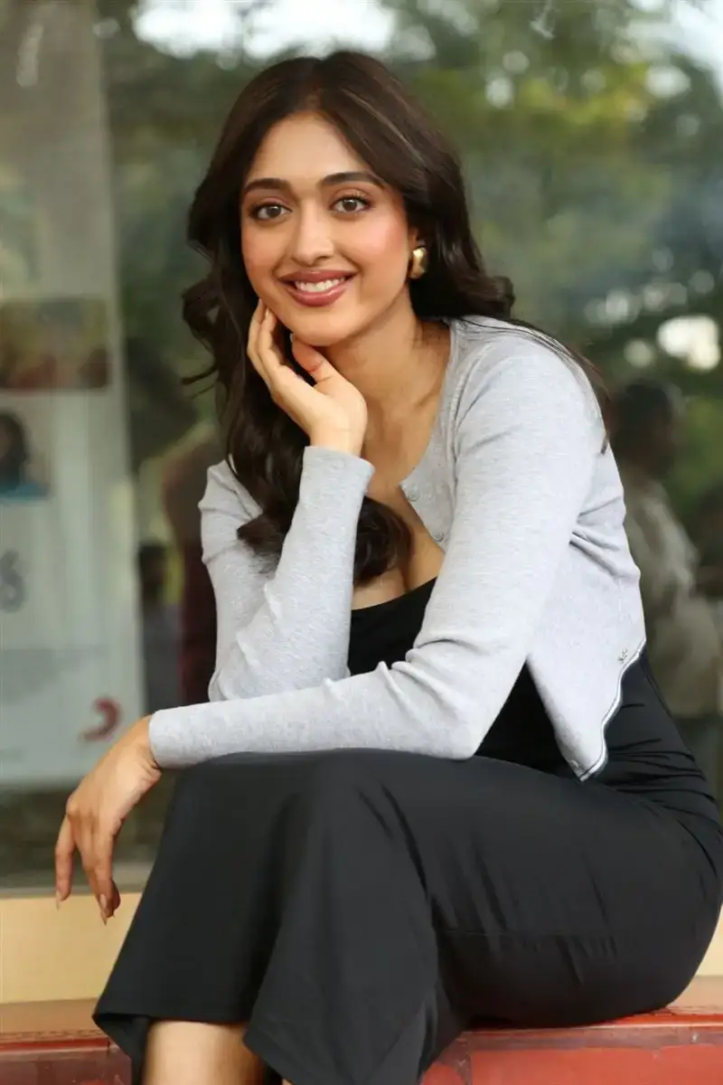 Gayatri Bhardwaj at Tiger Nageswara Rao Movie Interview